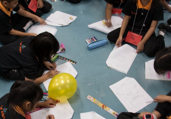 ภาพกิจกรรม คณะวิทยาศาสตร์และเทคโนโลยี จัดกิจกรรมค่ายวิทยาศาสตร์โรงเรียนสาธิตฯ ระดับชั้นประถมศึกษาปีที่ 1-6