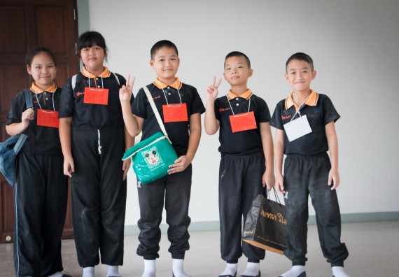 ภาพกิจกรรม คณะวิทยาศาสตร์และเทคโนโลยี จัดกิจกรรมค่ายวิทยาศาสตร์โรงเรียนสาธิตฯ ระดับชั้นประถมศึกษาปีที่ 1-6