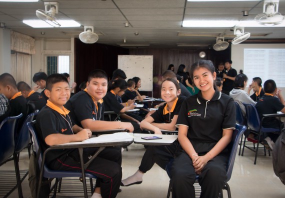 ภาพกิจกรรม คณะวิทยาศาสตร์และเทคโนโลยี จัดกิจกรรมค่ายวิทยาศาสตร์โรงเรียนสาธิตฯ ระดับชั้นประถมศึกษาปีที่ 1-6