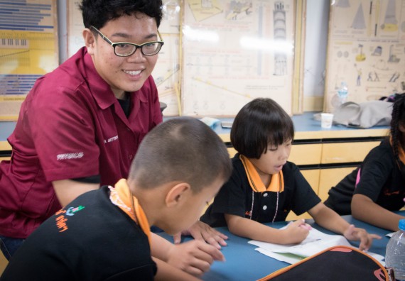 ภาพกิจกรรม คณะวิทยาศาสตร์และเทคโนโลยี จัดกิจกรรมค่ายวิทยาศาสตร์โรงเรียนสาธิตฯ ระดับชั้นประถมศึกษาปีที่ 1-6