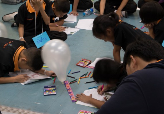 ภาพกิจกรรม คณะวิทยาศาสตร์และเทคโนโลยี จัดกิจกรรมค่ายวิทยาศาสตร์โรงเรียนสาธิตฯ ระดับชั้นประถมศึกษาปีที่ 1-6