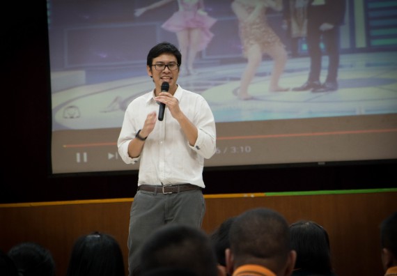 ภาพกิจกรรม คณะวิทยาศาสตร์และเทคโนโลยี จัดกิจกรรมค่ายวิทยาศาสตร์โรงเรียนสาธิตฯ ระดับชั้นประถมศึกษาปีที่ 1-6