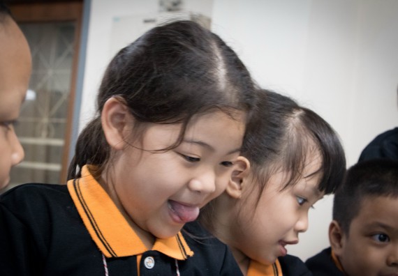 ภาพกิจกรรม คณะวิทยาศาสตร์และเทคโนโลยี จัดกิจกรรมค่ายวิทยาศาสตร์โรงเรียนสาธิตฯ ระดับชั้นประถมศึกษาปีที่ 1-6