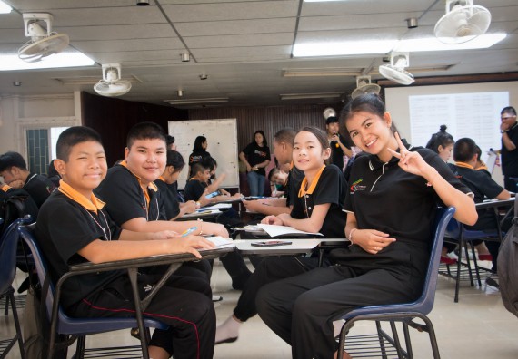 ภาพกิจกรรม คณะวิทยาศาสตร์และเทคโนโลยี จัดกิจกรรมค่ายวิทยาศาสตร์โรงเรียนสาธิตฯ ระดับชั้นประถมศึกษาปีที่ 1-6