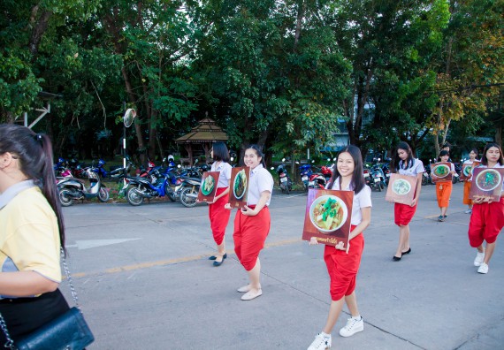 ภาพกิจกรรม คณะวิทยาศาสตร์และเทคโนโลยี เข้าร่วมการแข่งขันกีฬาระหว่างคณะ ปลาบึกเกมส์ ครั้งที่ 17 สปิริตและมิตรภาพ ความหวังและพลังใจ ประจำปี 2560