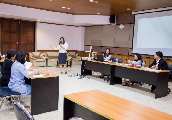 ภาพกิจกรรม คณะวิทยาศาสตร์และเทคโนโลยี จัดการประชุม เรื่อง การกรอกแบบรายงานการประเมินประสิทธิภาพและประสิทธิผลการปฏิบัติราชการ