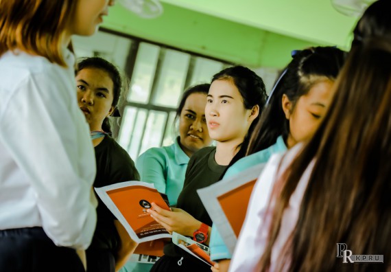 ภาพกิจกรรม คณะวิทยาศาสตร์และเทคโนโลยี แนะแนวการศึกษาต่อตามโครงการ KPRU ROAD SHOW 