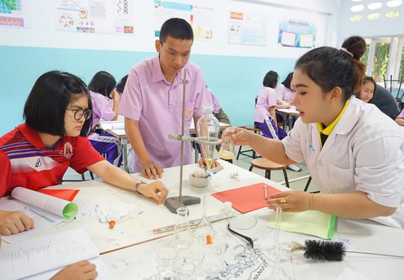 ภาพกิจกรรม โปรแกรมวิชาเคมี จัดการอบรมเชิงปฏิบัติการเสริมทักษะพื้นฐานทางเคมี