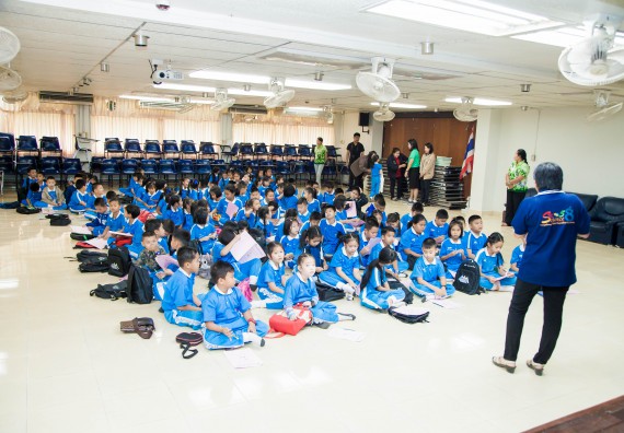 ภาพกิจกรรม คณะวิทยาศาสตร์และเทคโนโลยี จัดกิจกรรมค่ายวิทยาศาสตร์โรงเรียนอนุบาลกำแพงเพชร