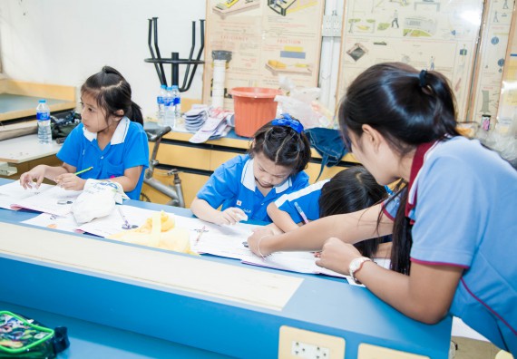 ภาพกิจกรรม คณะวิทยาศาสตร์และเทคโนโลยี จัดกิจกรรมค่ายวิทยาศาสตร์โรงเรียนอนุบาลกำแพงเพชร