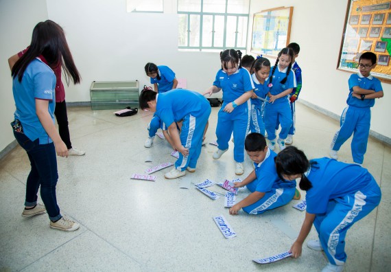 ภาพกิจกรรม คณะวิทยาศาสตร์และเทคโนโลยี จัดกิจกรรมค่ายวิทยาศาสตร์โรงเรียนอนุบาลกำแพงเพชร