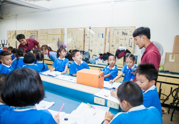 ภาพกิจกรรม คณะวิทยาศาสตร์และเทคโนโลยี จัดกิจกรรมค่ายวิทยาศาสตร์โรงเรียนอนุบาลกำแพงเพชร