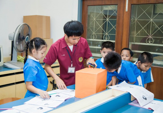 ภาพกิจกรรม คณะวิทยาศาสตร์และเทคโนโลยี จัดกิจกรรมค่ายวิทยาศาสตร์โรงเรียนอนุบาลกำแพงเพชร