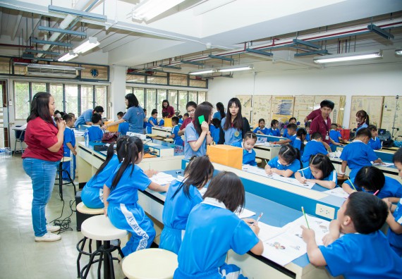 ภาพกิจกรรม คณะวิทยาศาสตร์และเทคโนโลยี จัดกิจกรรมค่ายวิทยาศาสตร์โรงเรียนอนุบาลกำแพงเพชร