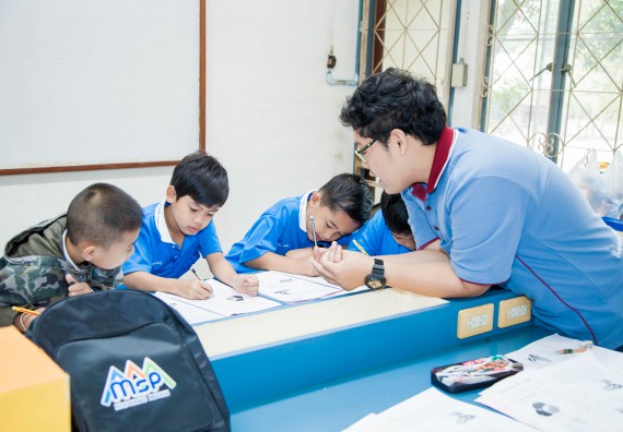 ภาพกิจกรรม คณะวิทยาศาสตร์และเทคโนโลยี จัดกิจกรรมค่ายวิทยาศาสตร์โรงเรียนอนุบาลกำแพงเพชร