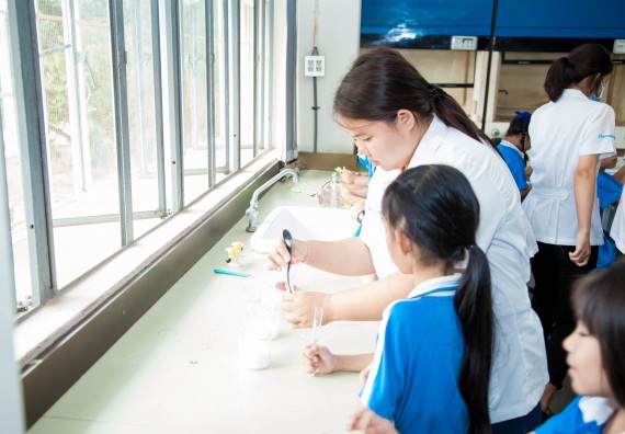 ภาพกิจกรรม คณะวิทยาศาสตร์และเทคโนโลยี จัดกิจกรรมค่ายวิทยาศาสตร์โรงเรียนอนุบาลกำแพงเพชร