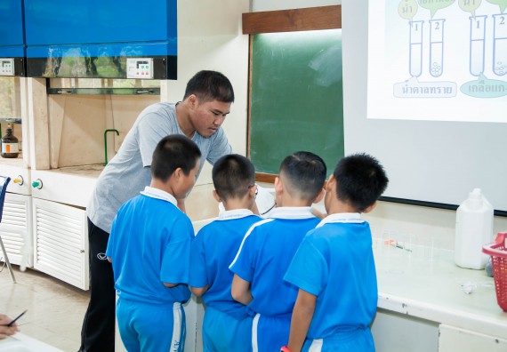 ภาพกิจกรรม คณะวิทยาศาสตร์และเทคโนโลยี จัดกิจกรรมค่ายวิทยาศาสตร์โรงเรียนอนุบาลกำแพงเพชร