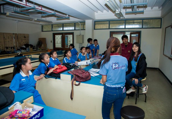 ภาพกิจกรรม คณะวิทยาศาสตร์และเทคโนโลยี จัดกิจกรรมค่ายวิทยาศาสตร์โรงเรียนอนุบาลกำแพงเพชร