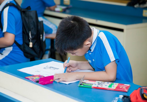 ภาพกิจกรรม คณะวิทยาศาสตร์และเทคโนโลยี จัดกิจกรรมค่ายวิทยาศาสตร์โรงเรียนอนุบาลกำแพงเพชร