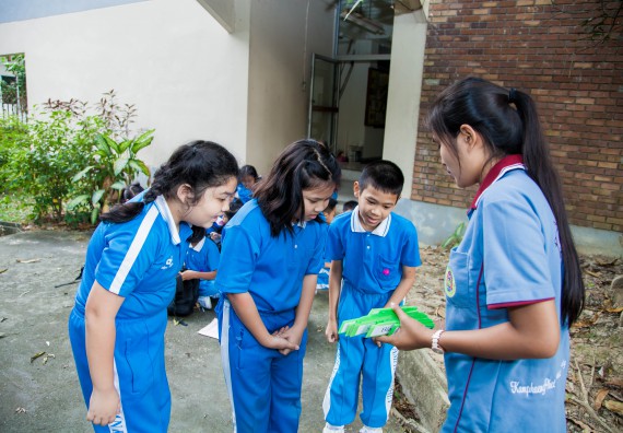 ภาพกิจกรรม คณะวิทยาศาสตร์และเทคโนโลยี จัดกิจกรรมค่ายวิทยาศาสตร์โรงเรียนอนุบาลกำแพงเพชร