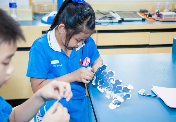 ภาพกิจกรรม คณะวิทยาศาสตร์และเทคโนโลยี จัดกิจกรรมค่ายวิทยาศาสตร์โรงเรียนอนุบาลกำแพงเพชร