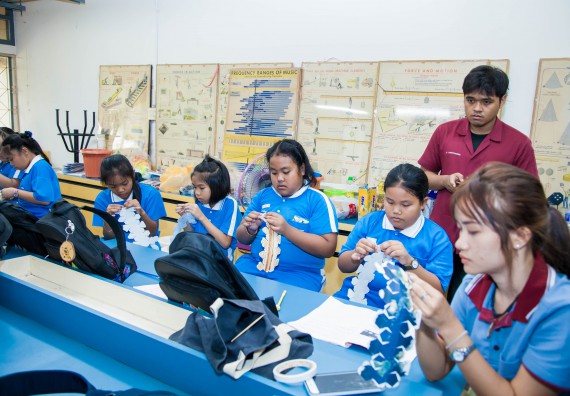 ภาพกิจกรรม คณะวิทยาศาสตร์และเทคโนโลยี จัดกิจกรรมค่ายวิทยาศาสตร์โรงเรียนอนุบาลกำแพงเพชร