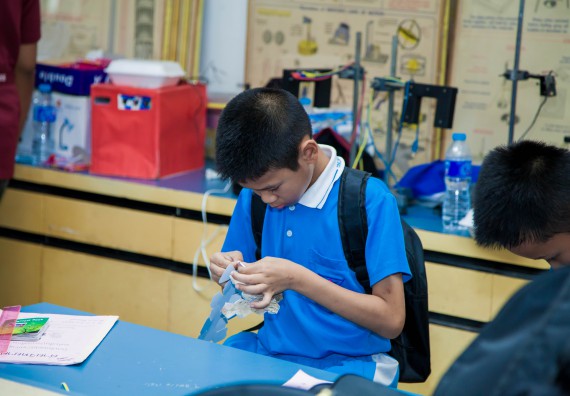 ภาพกิจกรรม คณะวิทยาศาสตร์และเทคโนโลยี จัดกิจกรรมค่ายวิทยาศาสตร์โรงเรียนอนุบาลกำแพงเพชร