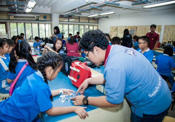 ภาพกิจกรรม คณะวิทยาศาสตร์และเทคโนโลยี จัดกิจกรรมค่ายวิทยาศาสตร์โรงเรียนอนุบาลกำแพงเพชร