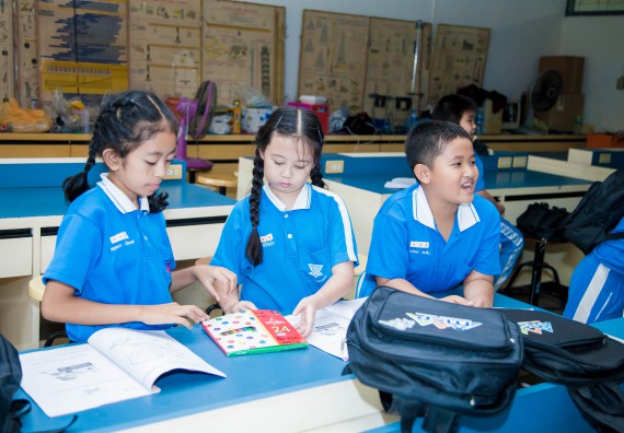 ภาพกิจกรรม คณะวิทยาศาสตร์และเทคโนโลยี จัดกิจกรรมค่ายวิทยาศาสตร์โรงเรียนอนุบาลกำแพงเพชร