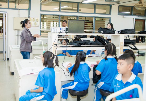 ภาพกิจกรรม คณะวิทยาศาสตร์และเทคโนโลยี จัดกิจกรรมค่ายวิทยาศาสตร์โรงเรียนอนุบาลกำแพงเพชร