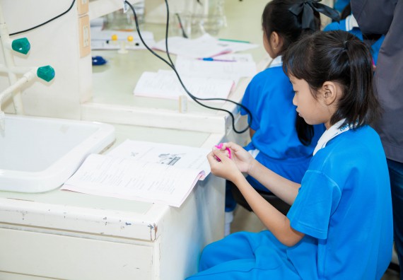 ภาพกิจกรรม คณะวิทยาศาสตร์และเทคโนโลยี จัดกิจกรรมค่ายวิทยาศาสตร์โรงเรียนอนุบาลกำแพงเพชร