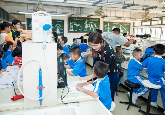 ภาพกิจกรรม คณะวิทยาศาสตร์และเทคโนโลยี จัดกิจกรรมค่ายวิทยาศาสตร์โรงเรียนอนุบาลกำแพงเพชร