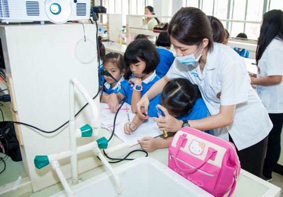 ภาพกิจกรรม คณะวิทยาศาสตร์และเทคโนโลยี จัดกิจกรรมค่ายวิทยาศาสตร์โรงเรียนอนุบาลกำแพงเพชร