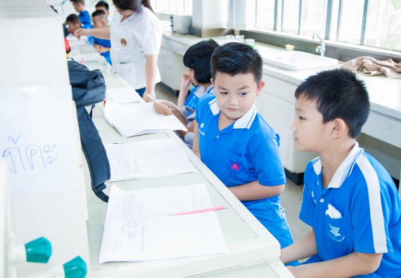 ภาพกิจกรรม คณะวิทยาศาสตร์และเทคโนโลยี จัดกิจกรรมค่ายวิทยาศาสตร์โรงเรียนอนุบาลกำแพงเพชร