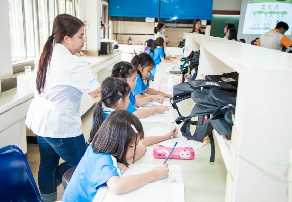 ภาพกิจกรรม คณะวิทยาศาสตร์และเทคโนโลยี จัดกิจกรรมค่ายวิทยาศาสตร์โรงเรียนอนุบาลกำแพงเพชร