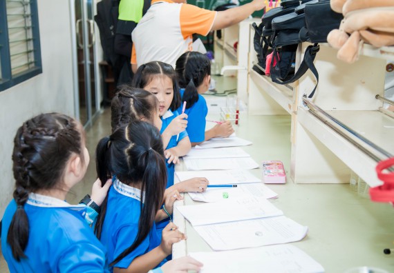 ภาพกิจกรรม คณะวิทยาศาสตร์และเทคโนโลยี จัดกิจกรรมค่ายวิทยาศาสตร์โรงเรียนอนุบาลกำแพงเพชร