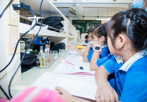 ภาพกิจกรรม คณะวิทยาศาสตร์และเทคโนโลยี จัดกิจกรรมค่ายวิทยาศาสตร์โรงเรียนอนุบาลกำแพงเพชร