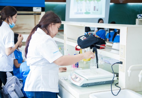 ภาพกิจกรรม คณะวิทยาศาสตร์และเทคโนโลยี จัดกิจกรรมค่ายวิทยาศาสตร์โรงเรียนอนุบาลกำแพงเพชร