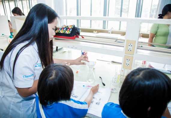 ภาพกิจกรรม คณะวิทยาศาสตร์และเทคโนโลยี จัดกิจกรรมค่ายวิทยาศาสตร์โรงเรียนอนุบาลกำแพงเพชร