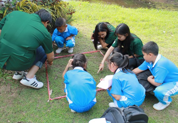 ภาพกิจกรรม คณะวิทยาศาสตร์และเทคโนโลยี จัดกิจกรรมค่ายวิทยาศาสตร์โรงเรียนอนุบาลกำแพงเพชร