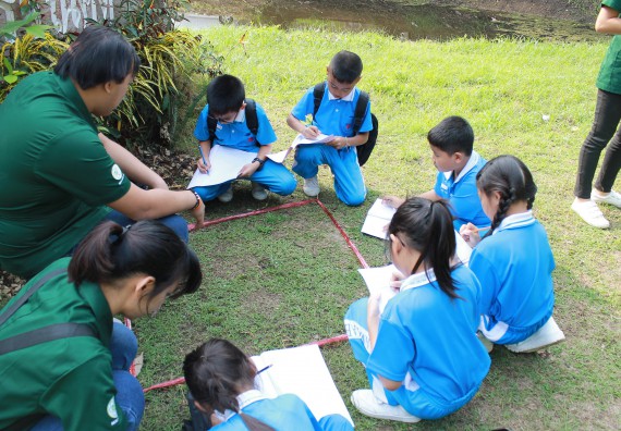 ภาพกิจกรรม คณะวิทยาศาสตร์และเทคโนโลยี จัดกิจกรรมค่ายวิทยาศาสตร์โรงเรียนอนุบาลกำแพงเพชร