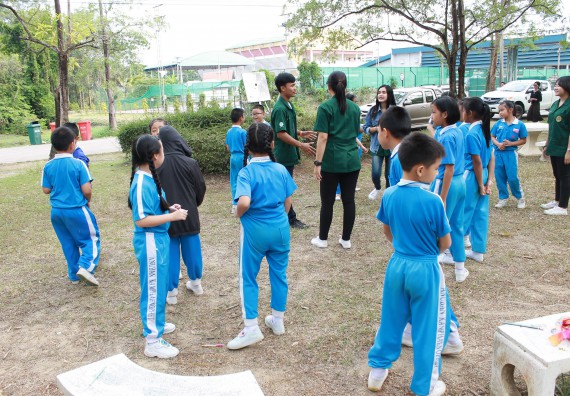 ภาพกิจกรรม คณะวิทยาศาสตร์และเทคโนโลยี จัดกิจกรรมค่ายวิทยาศาสตร์โรงเรียนอนุบาลกำแพงเพชร