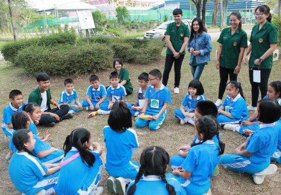 ภาพกิจกรรม คณะวิทยาศาสตร์และเทคโนโลยี จัดกิจกรรมค่ายวิทยาศาสตร์โรงเรียนอนุบาลกำแพงเพชร
