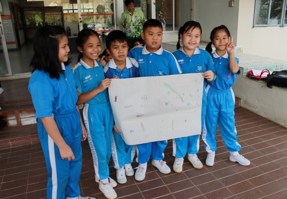 ภาพกิจกรรม คณะวิทยาศาสตร์และเทคโนโลยี จัดกิจกรรมค่ายวิทยาศาสตร์โรงเรียนอนุบาลกำแพงเพชร