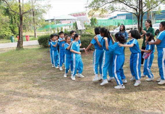 ภาพกิจกรรม คณะวิทยาศาสตร์และเทคโนโลยี จัดกิจกรรมค่ายวิทยาศาสตร์โรงเรียนอนุบาลกำแพงเพชร