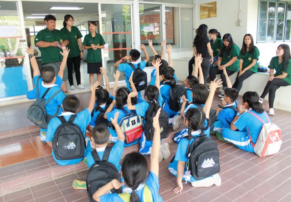 ภาพกิจกรรม คณะวิทยาศาสตร์และเทคโนโลยี จัดกิจกรรมค่ายวิทยาศาสตร์โรงเรียนอนุบาลกำแพงเพชร