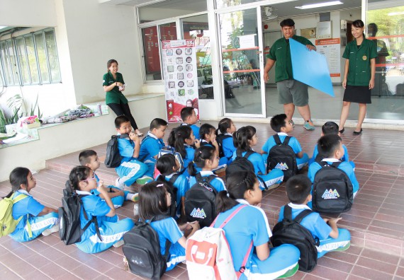 ภาพกิจกรรม คณะวิทยาศาสตร์และเทคโนโลยี จัดกิจกรรมค่ายวิทยาศาสตร์โรงเรียนอนุบาลกำแพงเพชร