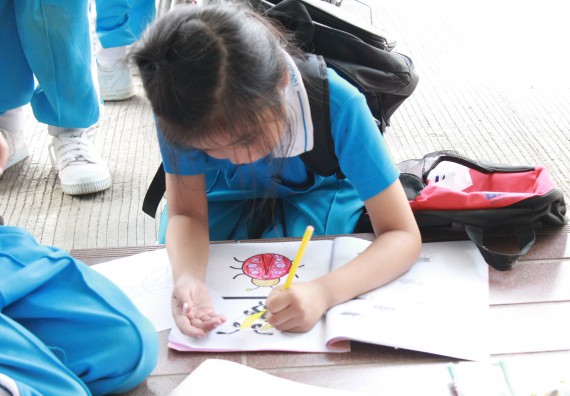 ภาพกิจกรรม คณะวิทยาศาสตร์และเทคโนโลยี จัดกิจกรรมค่ายวิทยาศาสตร์โรงเรียนอนุบาลกำแพงเพชร