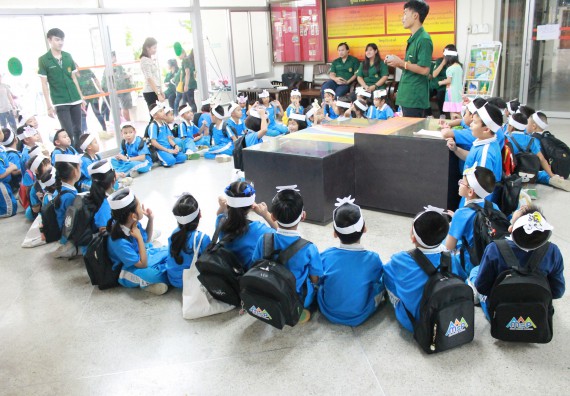 ภาพกิจกรรม คณะวิทยาศาสตร์และเทคโนโลยี จัดกิจกรรมค่ายวิทยาศาสตร์โรงเรียนอนุบาลกำแพงเพชร