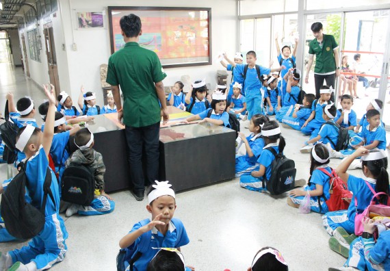 ภาพกิจกรรม คณะวิทยาศาสตร์และเทคโนโลยี จัดกิจกรรมค่ายวิทยาศาสตร์โรงเรียนอนุบาลกำแพงเพชร